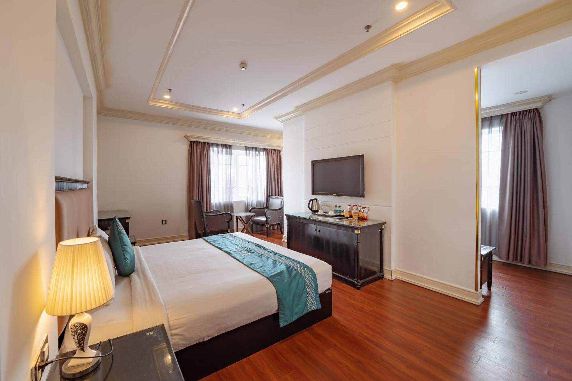 Ibiza Riverfront Da Nang Hotel Powered By Aston Kültér fotó